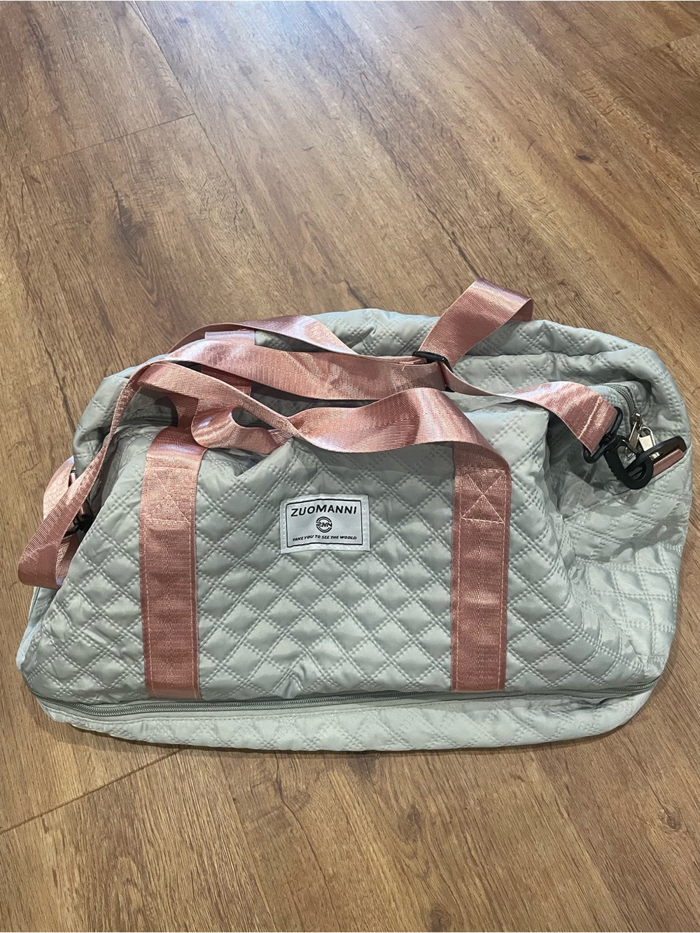 Zuomanni Quilted Sage Green Weekender Bag with Pink Satin Straps - Picture 4 of 14